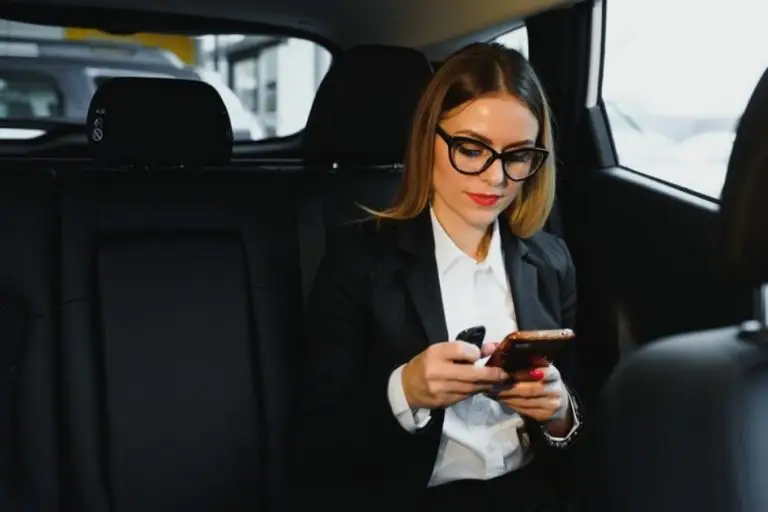 Top Reasons to Use a Camberley Taxi for Your Daily Commute
