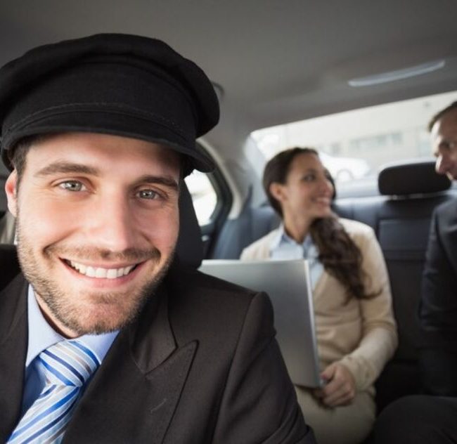 Why Taxis Camberley Are the Most Convenient Option for City Tours